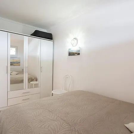 App 793 - Lillis Oase ジールクスドルフ